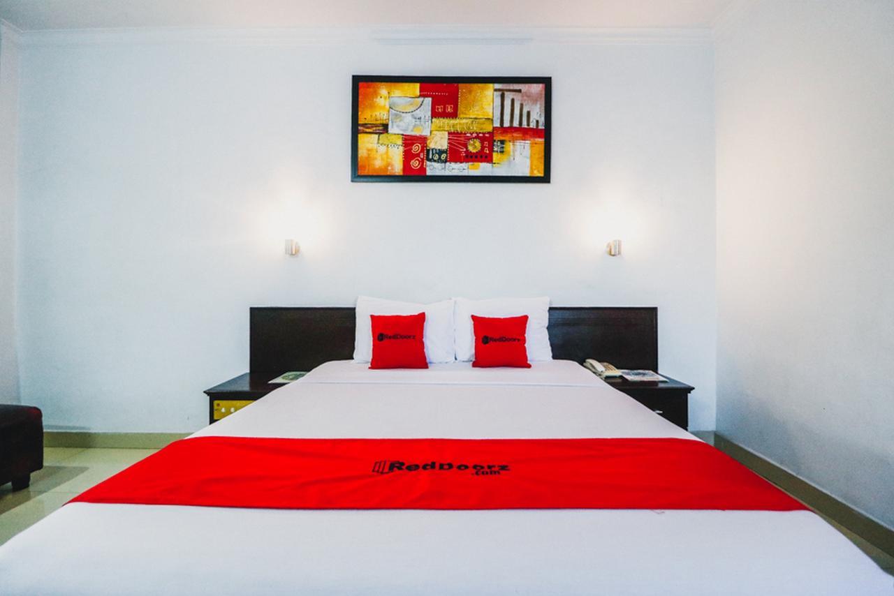 Reddoorz Plus Near Mall Ratu Indah 2 Makassar Eksteriør billede