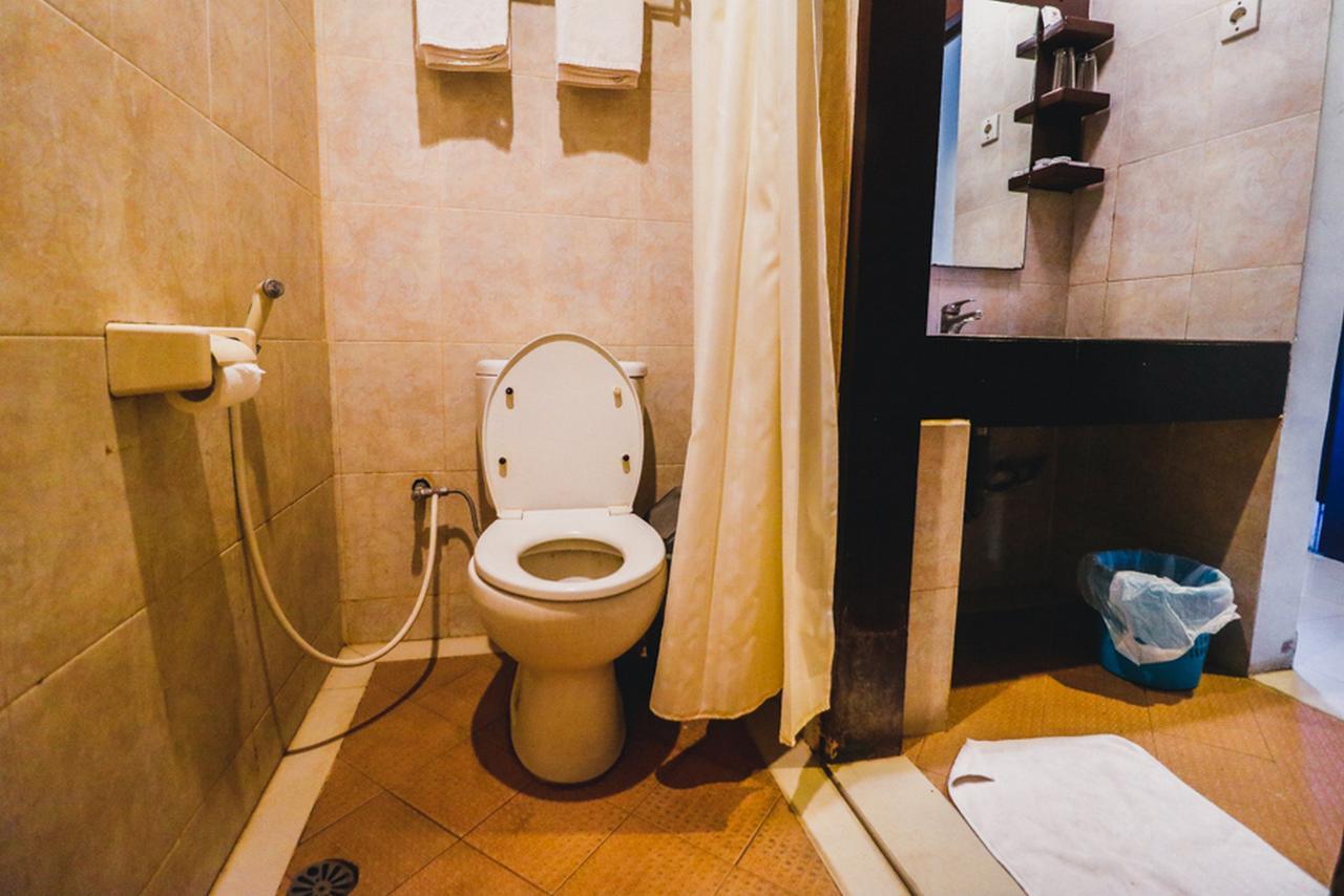 Reddoorz Plus Near Mall Ratu Indah 2 Makassar Eksteriør billede