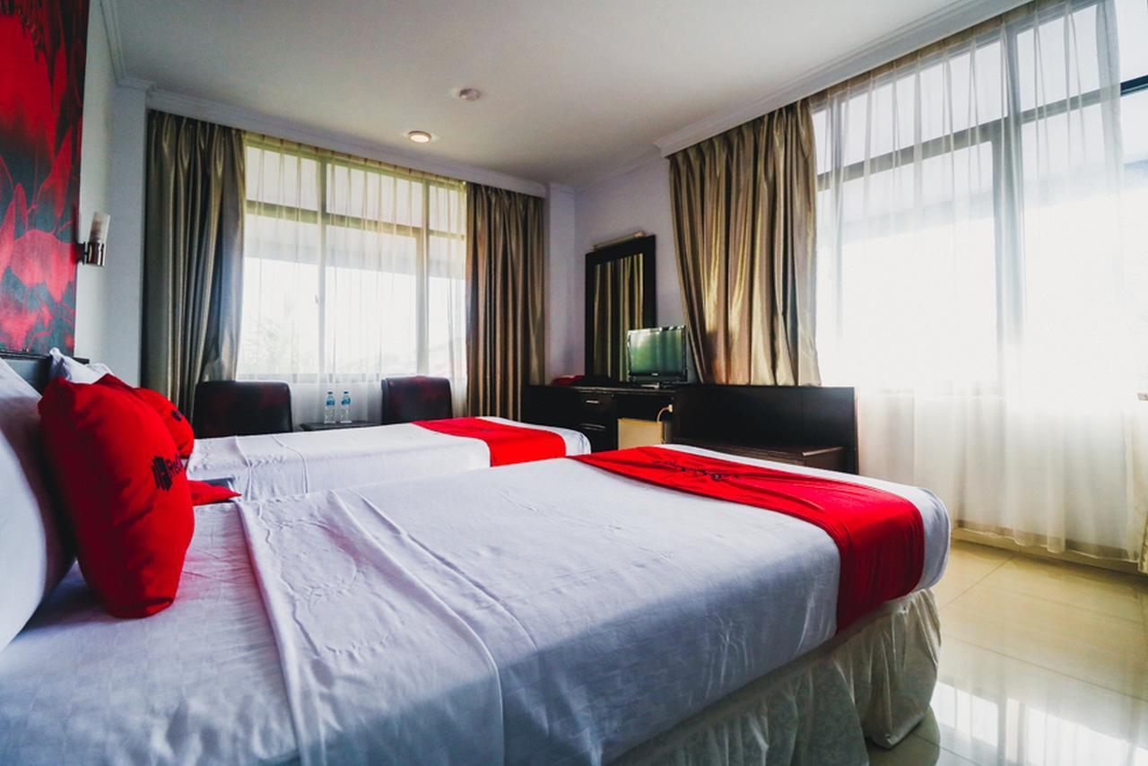 Reddoorz Plus Near Mall Ratu Indah 2 Makassar Eksteriør billede